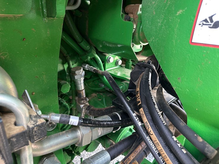 2022-john-deere-9r-390-image-20