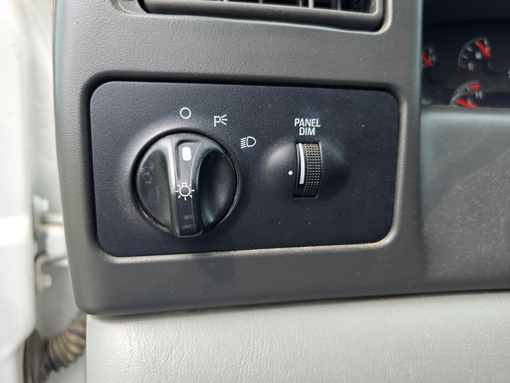 2004-ford-f650-image-87