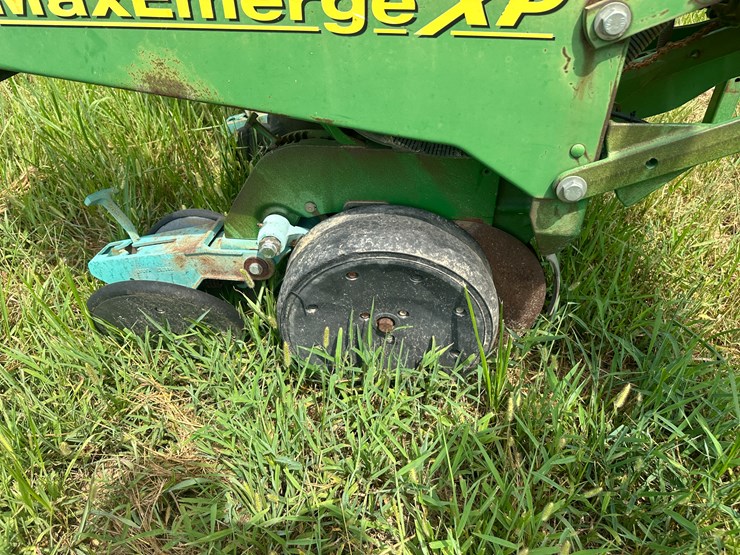 john-deere-30-image-15
