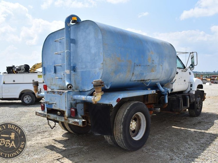 1997-gmc-topkick-c7500-image-28
