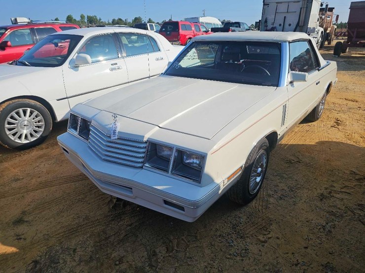1984-dodge-600-image-2