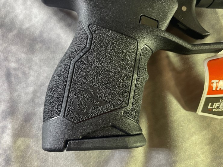 #4387-•-taurus-tx-22-compact-22-lr-pistol,-sn:-1tj062099-image-6