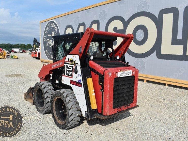 2017-takeuchi-ts50v-image-8
