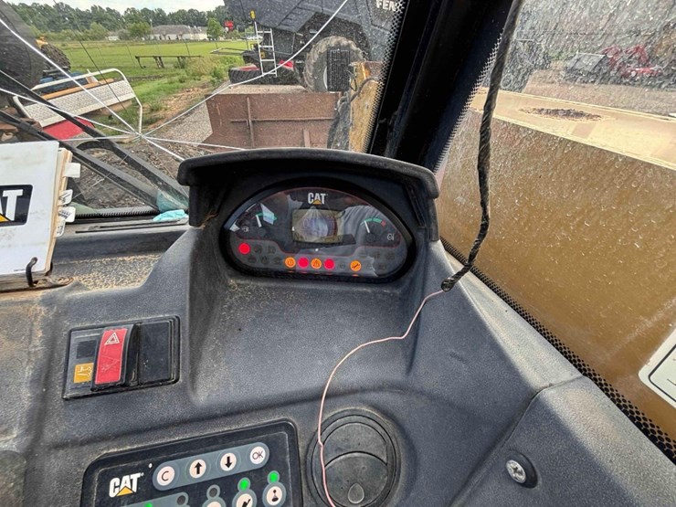 caterpillar-th407c-image-78