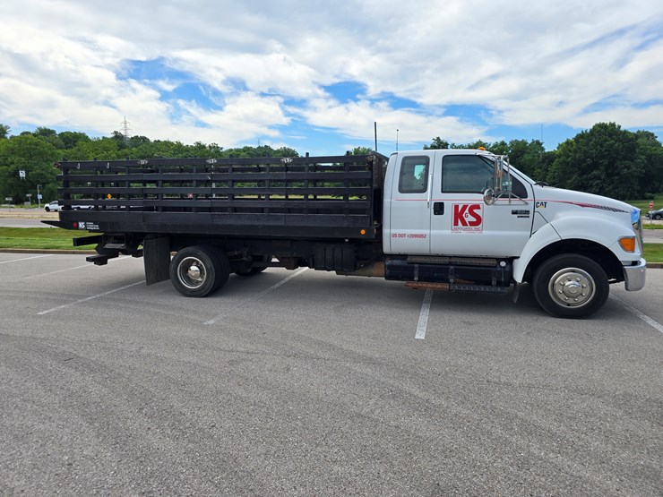 2004-ford-f650-image-37