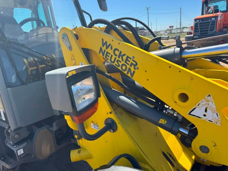 2018-wacker-neuson-wl38-image-21