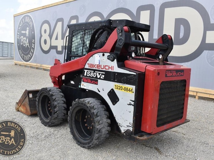 2016-takeuchi-ts80v2-image-6