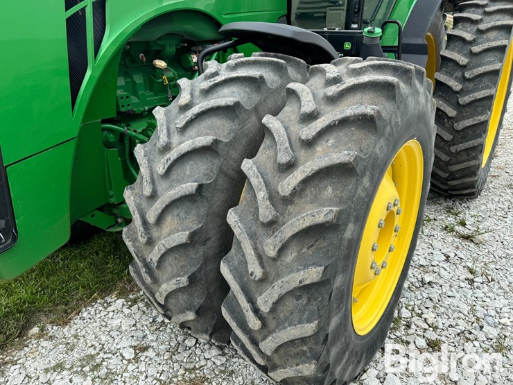 2019-john-deere-8370r-image-18