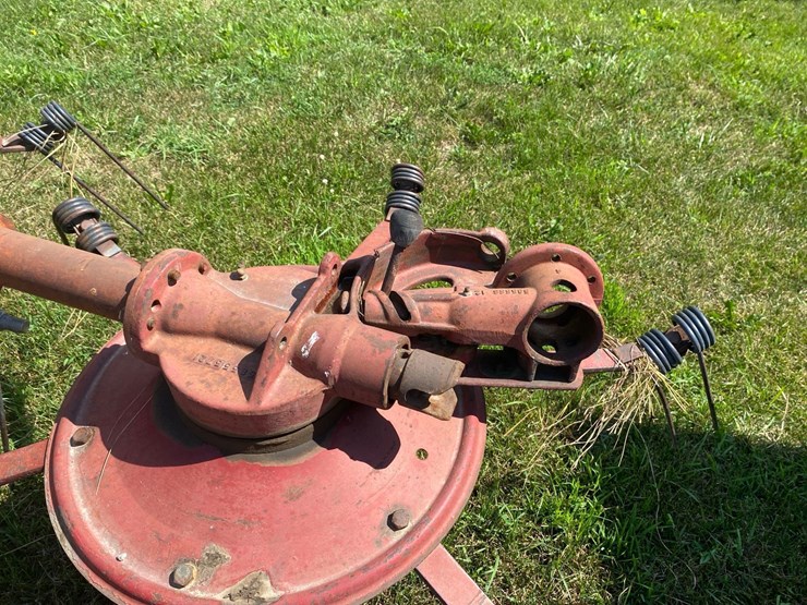 new-holland-163--2-basket-tedder-image-8