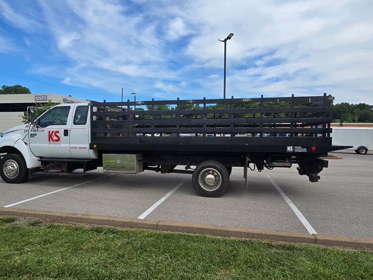 2004-ford-f650-image-14