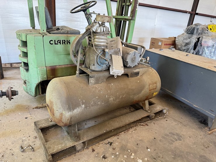 campbell-hausfeld-air-compressor-image-5