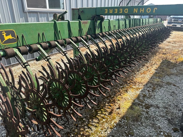 john-deere-400-image-4