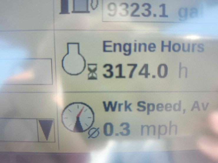 2012-case-ih-magnum-260-image-36