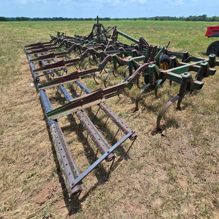 JOHN DEERE A