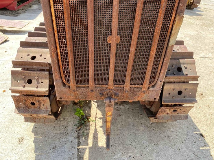 caterpillar-15-ag-crawler-tractor-image-9