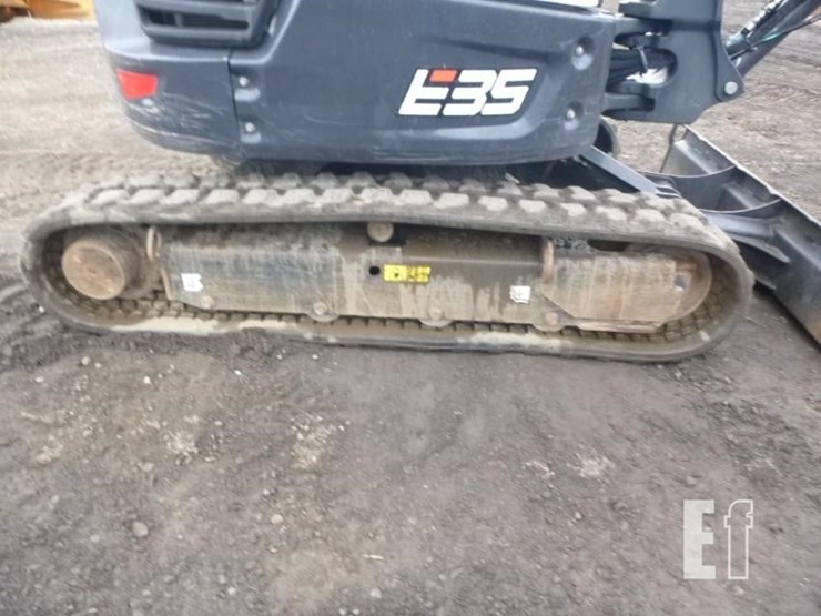 2021-bobcat-e35-image-35