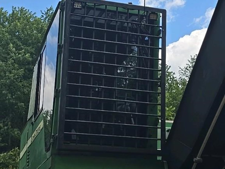 2014-deere-437d-image-104
