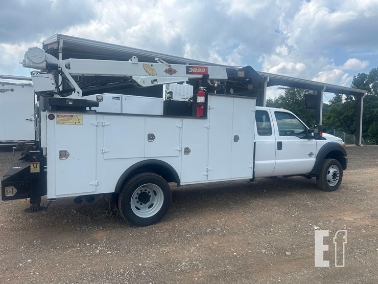 2015-ford-f550-image-7