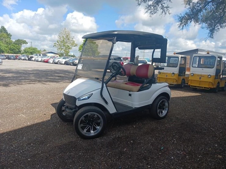 2022-breeze-golfcart-image-3