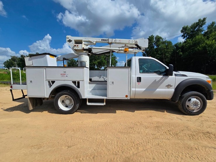 2014-ford-f550-image-9