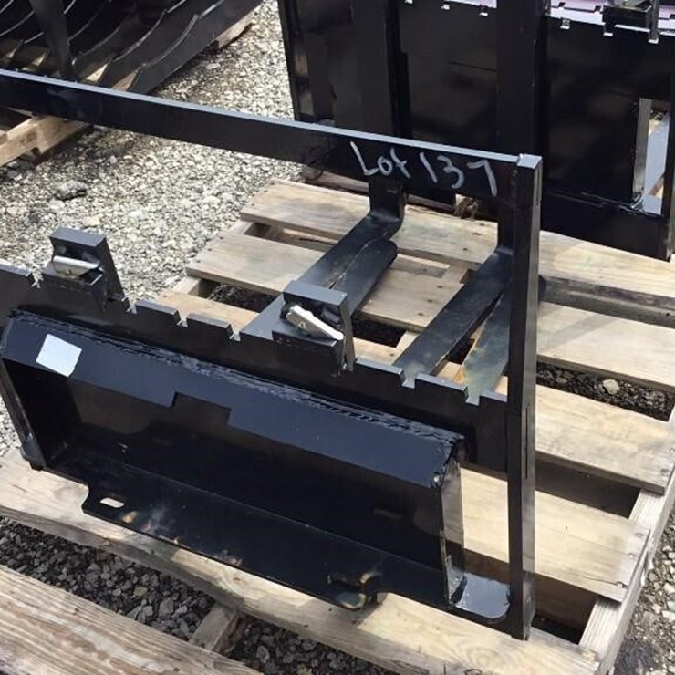 NEW GIYI Mini Skid Steer Fork Attachment