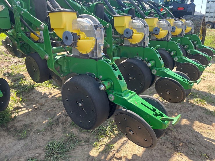 2012-john-deere-1790-image-29