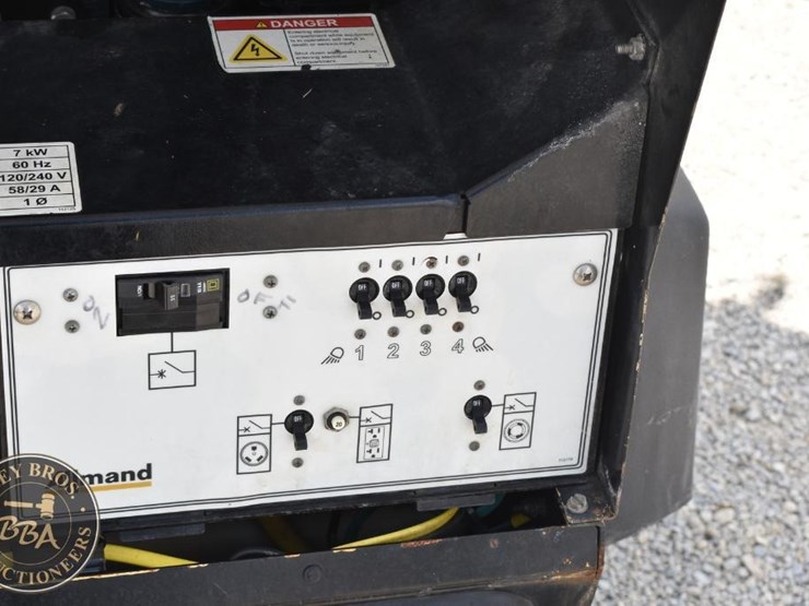 2019-allmand-bros-night-lite-v-series-image-15
