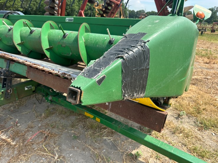 2004-john-deere-635f-image-22
