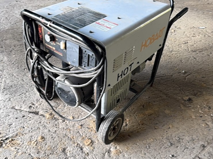 hobart-champion-145-generator/-welder-image-6