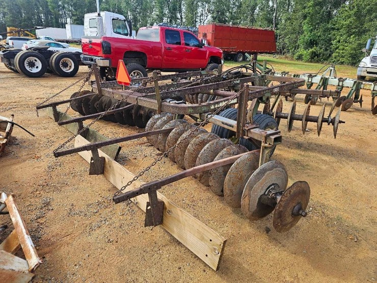 john-deere-210-image-4