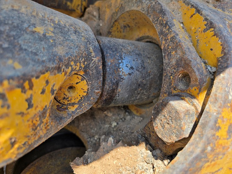 2005-caterpillar-953c-image-77