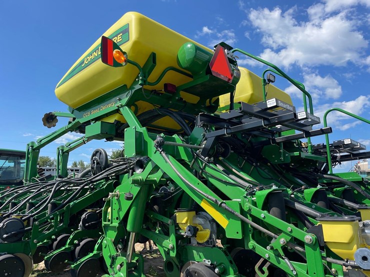 2012-john-deere-1790-image-54