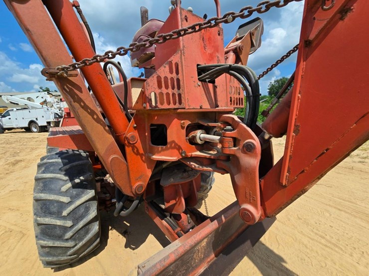 ditch-witch-6510-image-25