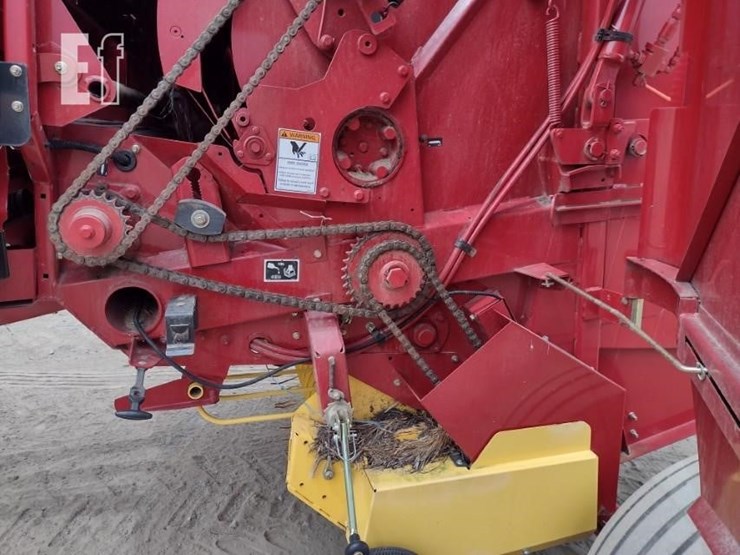 2018-new-holland-rb450u-image-10
