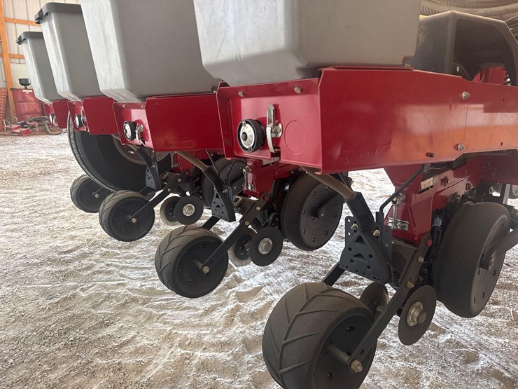 2010-case-ih-1250-image-20