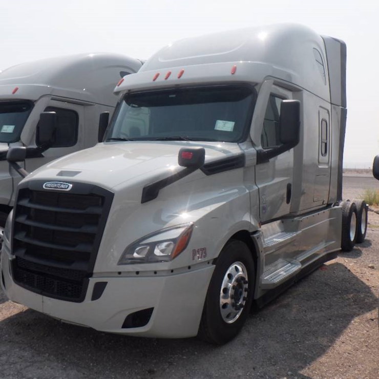 2024 FREIGHTLINER CASCADIA 126