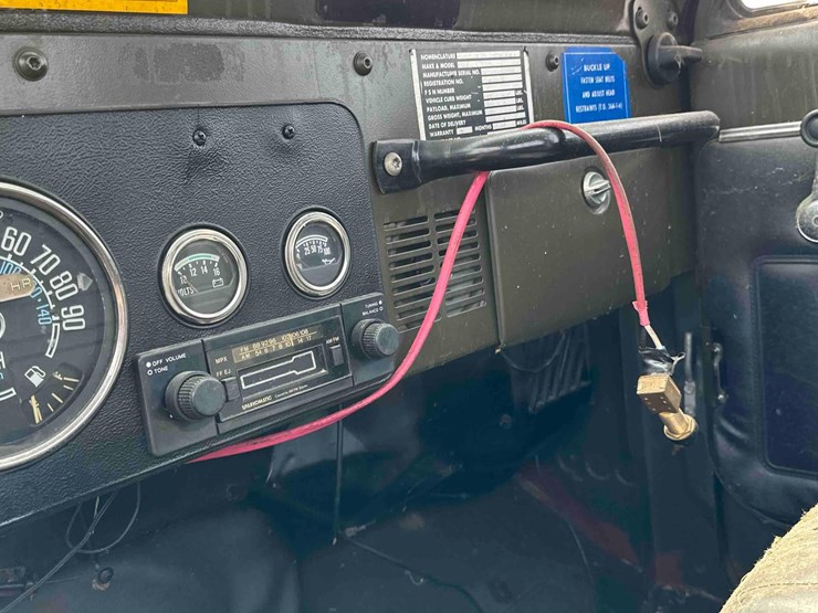 10701---(1985)-jeep-flightline-diesel-tow-truck-4x2-(vin#-3v0a24xxem000532)-image-19