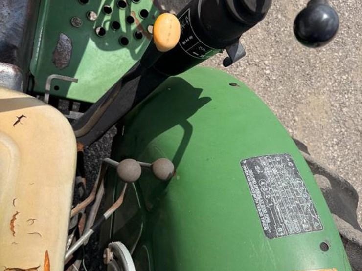 john-deere-5205-image-12
