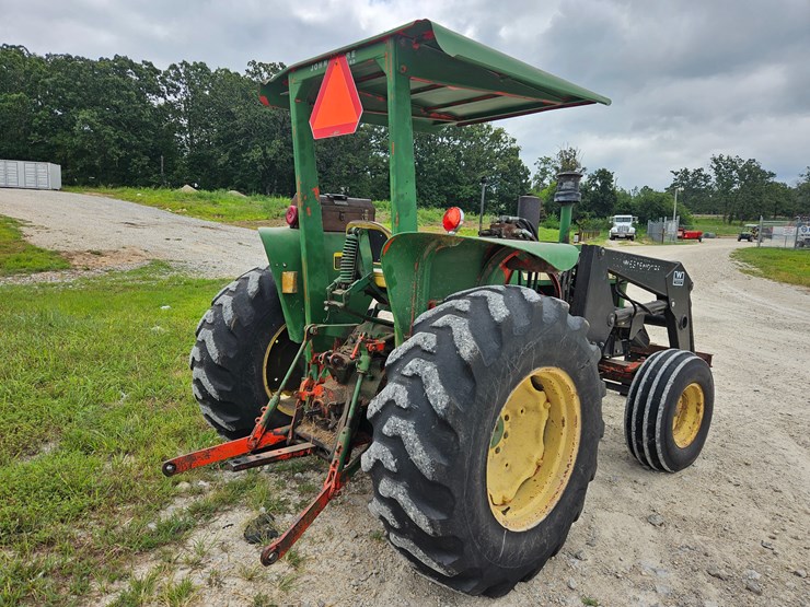 john-deere-2240-image-13