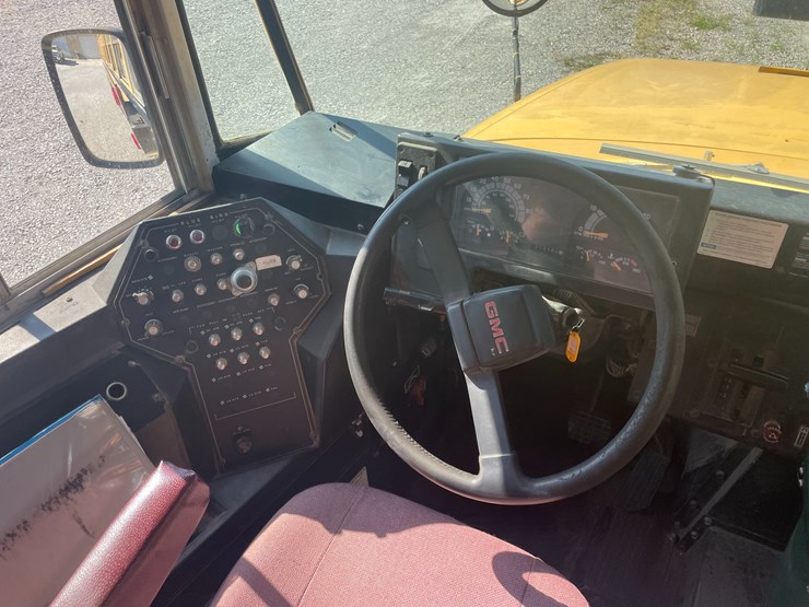 2000-caterpillar-c7-image-22
