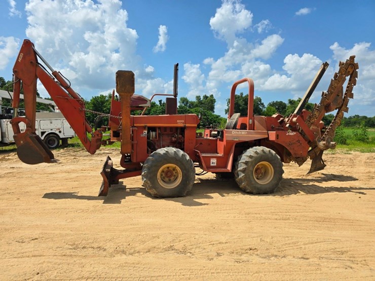 ditch-witch-6510-image-3