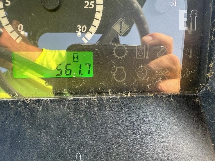 john-deere-5045e-image-15