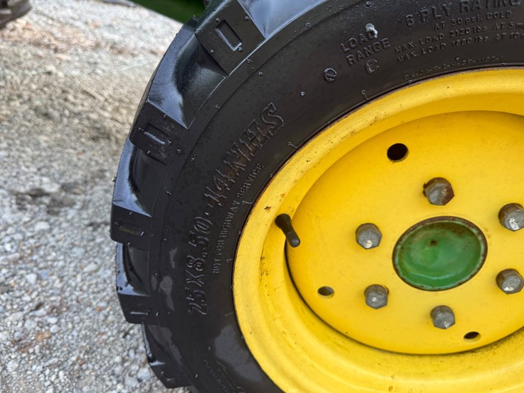 john-deere-790-image-32