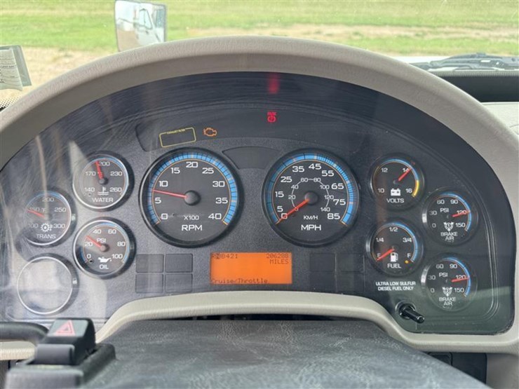 2012-international-durastar-4300-image-10