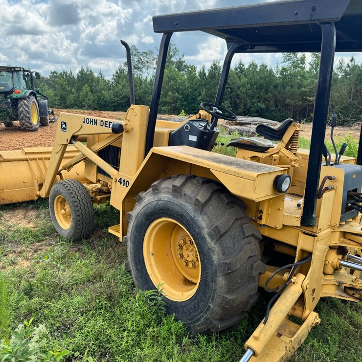 John Deere Back Hoe
