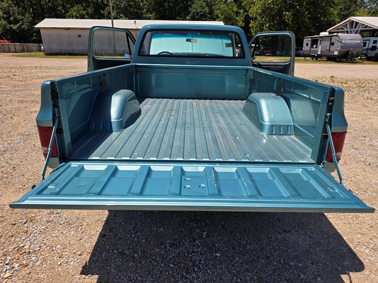 1977-chevrolet-custom-deluxe-image-74