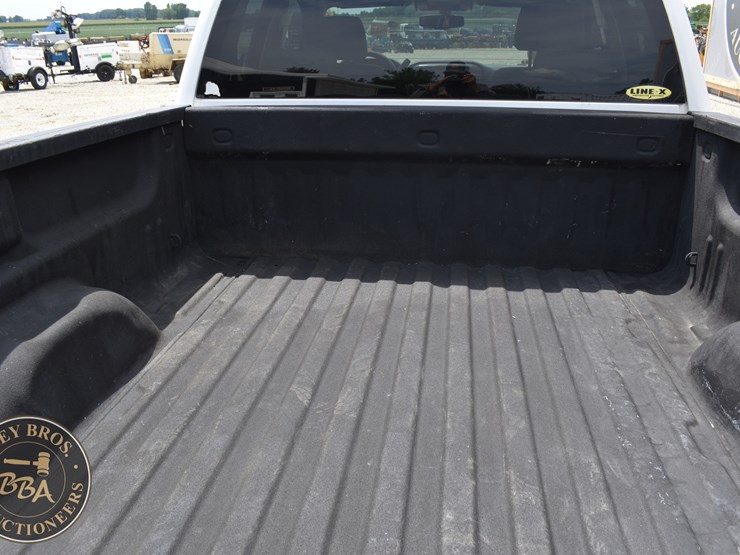 2017-chevrolet-silverado-1500-image-14