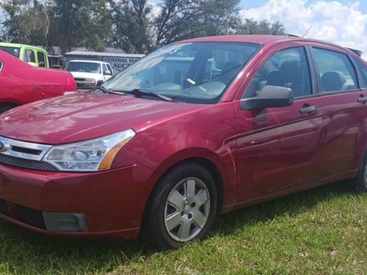 2009-ford-focus-s-image-1