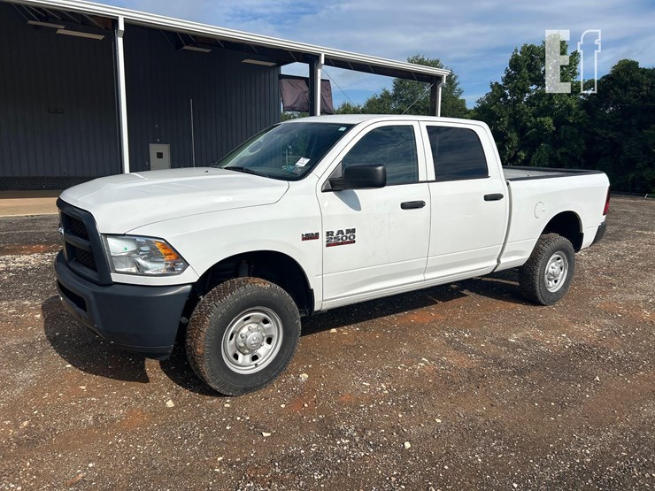 2016-ram-2500-hd-image-1