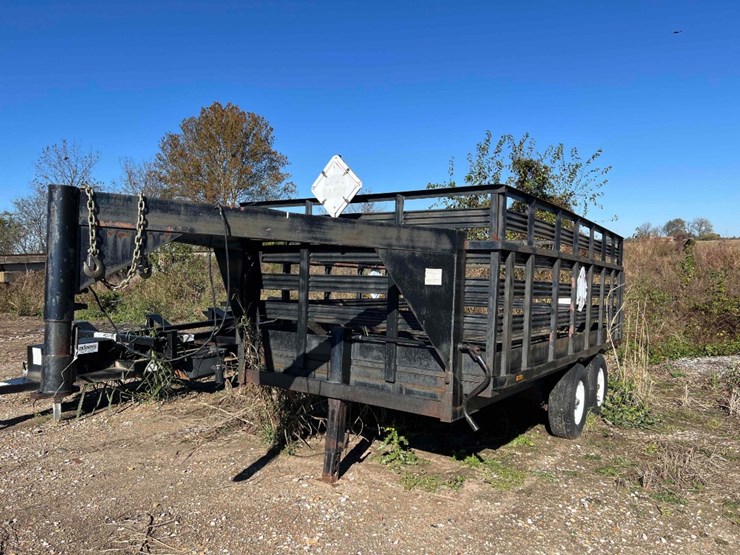 fifth-wheel-multi-use-trailer.-image-1
